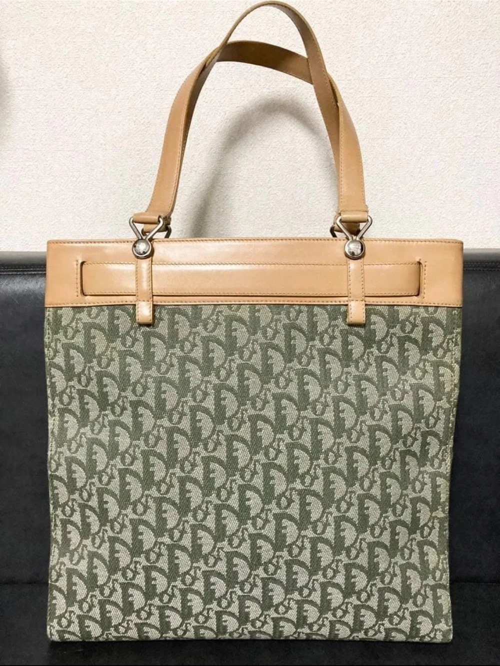 Dior daily silhouette